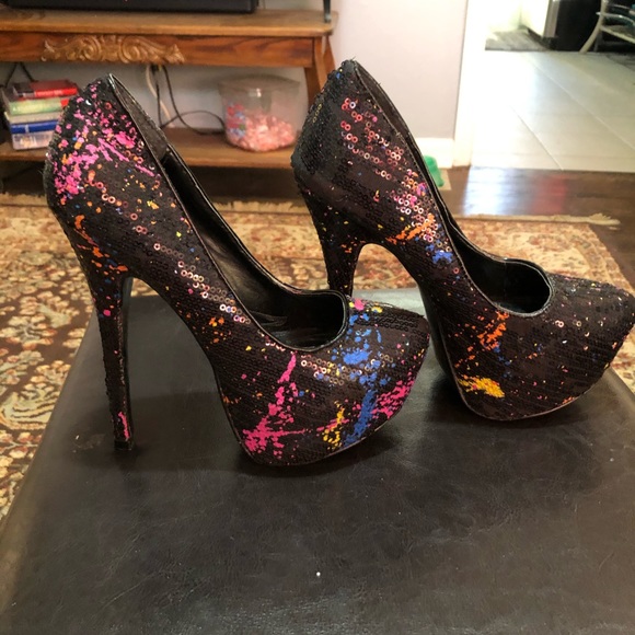 Heels - Picture 4 of 8